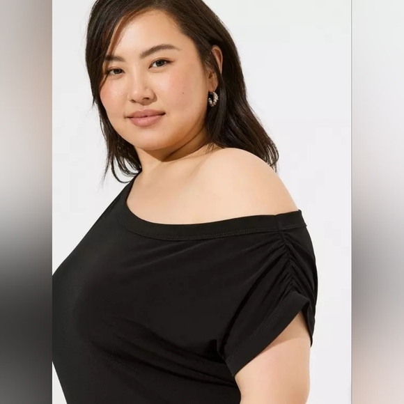 Torrid Studio Net Off Shoulder Cowl Top 2x Black New NWT - Picture 3 of 10